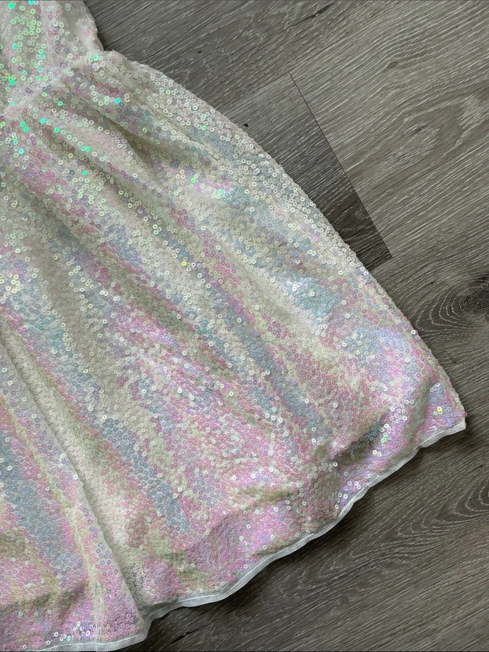 H&M White Iridescent Sequin Girls' Party Dress~size 8/9 years